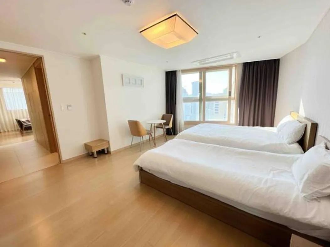 Hotel With Pusan